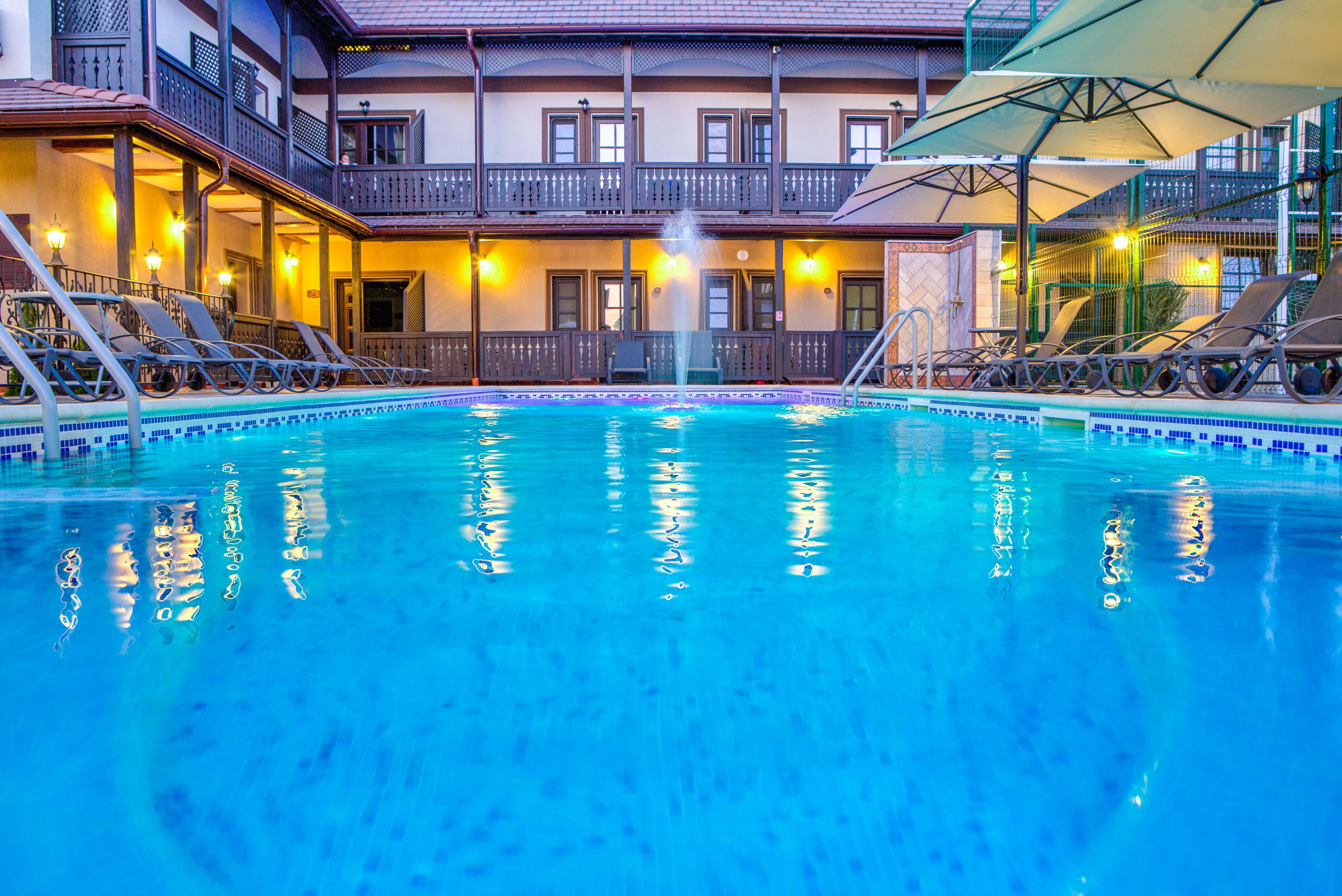 Hotel Conacul Ambient Cristian  Esterno foto